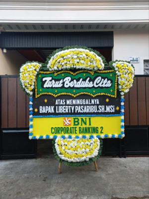 Papan Bunga Duka di Siatas Barita